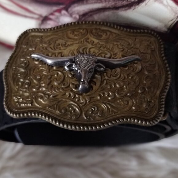 Accessories - Western Longhorn Skull Statement Belt Engraved Gold Buckle Ranch Style